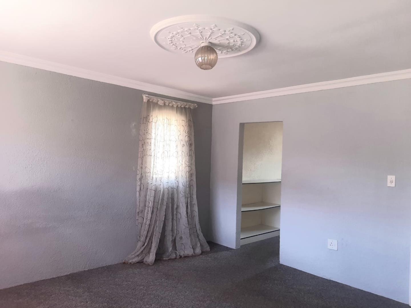 606284_PHOTO-2022-11-26-18-23-09